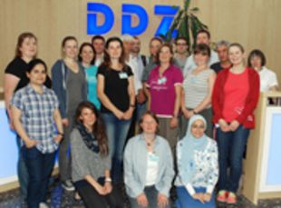 Gruppenbild der Teilnehmer und Dozenten des Rainbow Workshops am Deutschen Diabetes-Zentrum in Düsseldorf